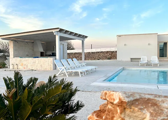Lamia Itria Villa